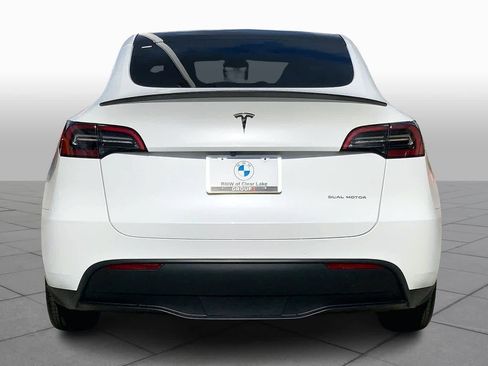 Used 2021 Tesla Model Y Long Range image 4
