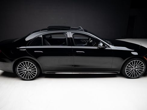 Used 2023 Mercedes-Benz S 500 4MATIC image 35