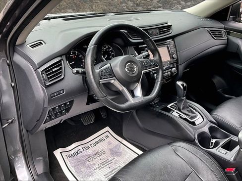 Used 2019 Nissan Rogue SL w/ Premium Package image 12