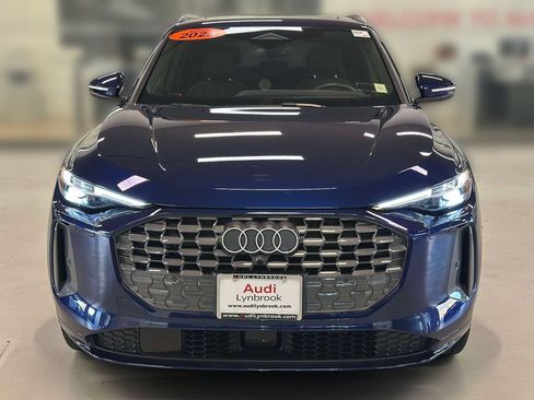 Used 2025 Audi Q5 Premium Plus w/ Premium Plus AWD/4WD image 2