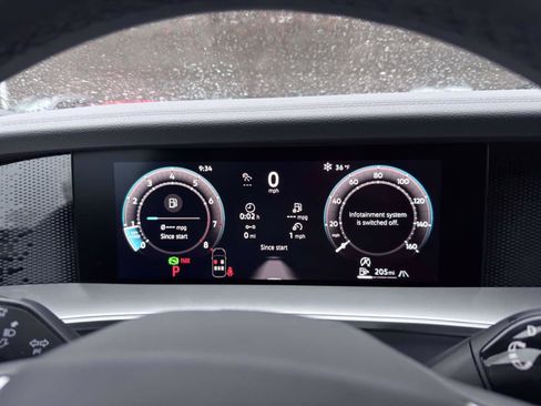 New 2026 Volkswagen Tiguan SE R-Line AWD/4WD image 12