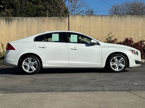 Used 2015 Volvo S60 T5 Premier Plus image 2