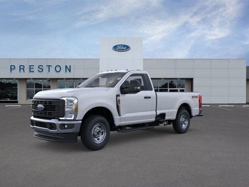 New 2024 Ford F250 XL w/ FX4 Off-Road Package image 3