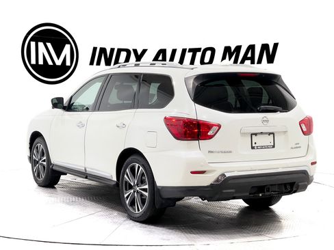 Used 2019 Nissan Pathfinder Platinum w/ Cargo Package image 6