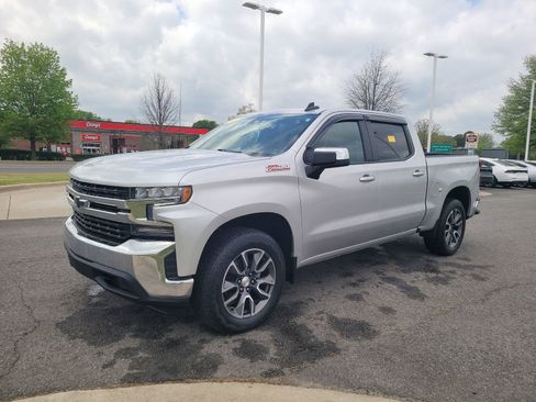 Used 2021 Chevrolet Silverado 1500 LT AWD/4WD image 7