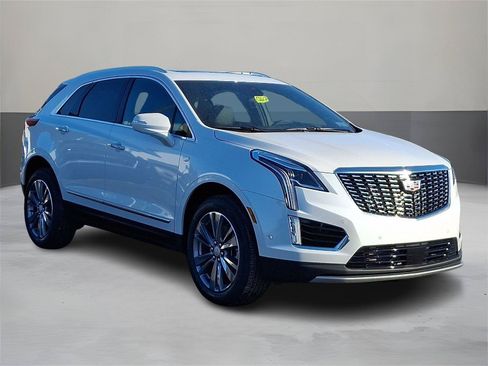 New 2026 Cadillac XT5 Premium Luxury w/ Driver Assist Package FWD image 2