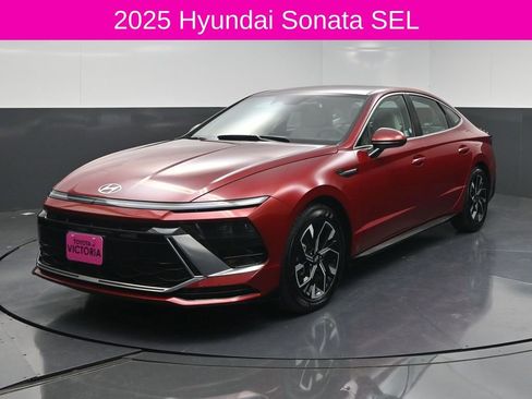Used 2025 Hyundai Sonata SEL image 2
