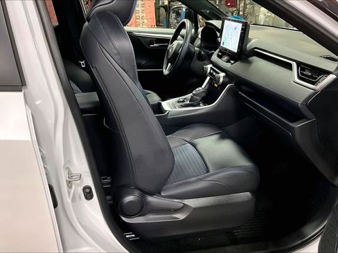 Used 2024 Toyota RAV4 XSE w/ Advanced Technology Package image 8