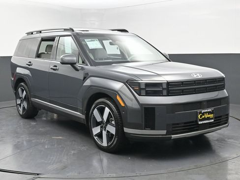 Used 2024 Hyundai Santa Fe Limited image 3