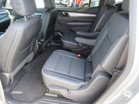 Used 2026 Buick Enclave Preferred FWD image 34