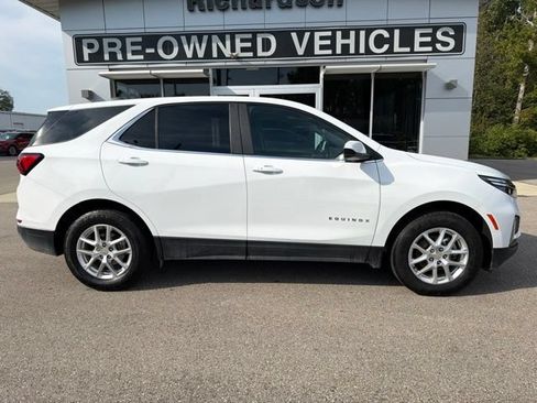 Certified 2024 Chevrolet Equinox LT AWD/4WD image 2