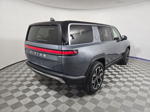 Used 2022 Rivian R1S Launch Edition Quad AWD/4WD image 5