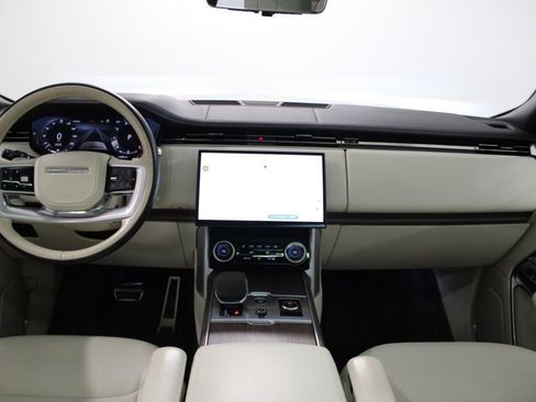 Used 2023 Land Rover Range Rover Autobiography image 38