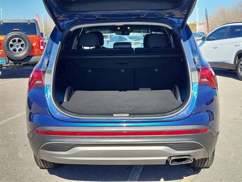 Used 2023 Hyundai Santa Fe SEL image 11
