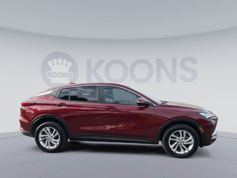 Used 2024 Buick Envista Preferred w/ Convenience II Package FWD image 8