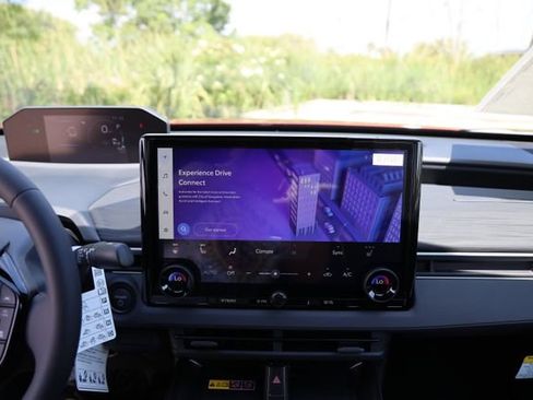 New 2026 Toyota C-HR AWD/4WD image 17
