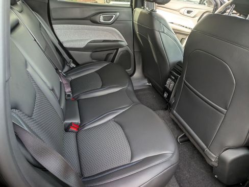 New 2026 Jeep Compass Latitude image 20