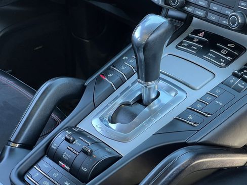 Used 2017 Porsche Cayenne GTS image 40