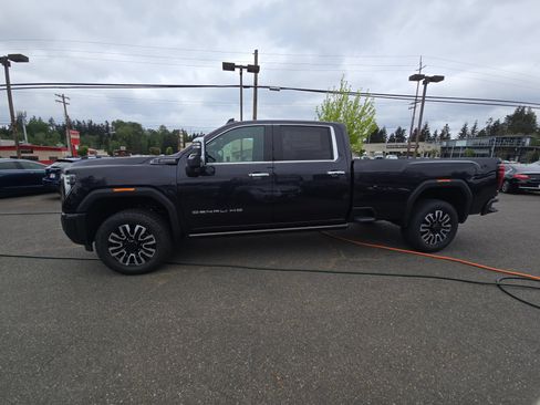 New 2026 GMC Sierra 3500 Denali Ultimate AWD/4WD image 4