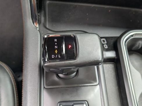 Used 2024 GMC Sierra 1500 AT4 w/ Technology Package AWD/4WD image 21