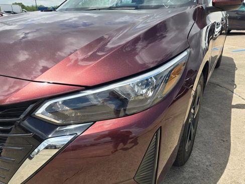 Used 2024 Nissan Sentra SV image 9