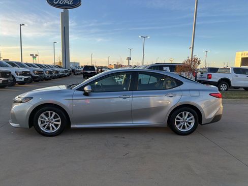 Used 2025 Toyota Camry LE FWD image 2