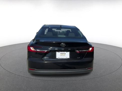 Used 2025 Toyota Camry LE image 12