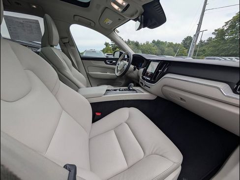 Certified 2024 Volvo XC60 B5 Plus w/ Protection Package Premier AWD/4WD image 20