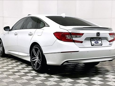 Used 2022 Honda Accord Touring image 11