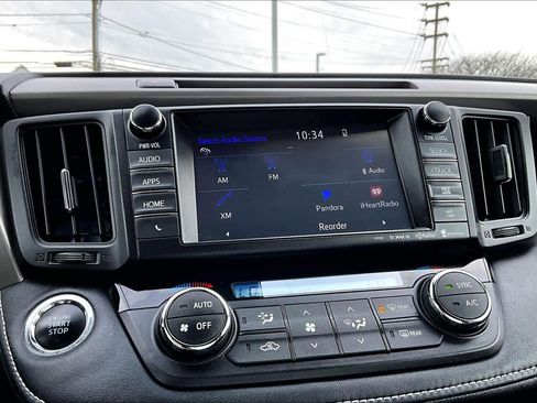 Used 2016 Toyota RAV4 Limited image 33