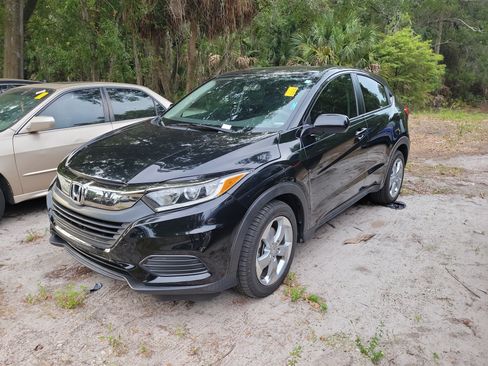 Used 2019 Honda HR-V LX image 2