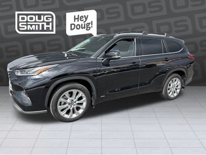 Used 2023 Toyota Highlander Limited