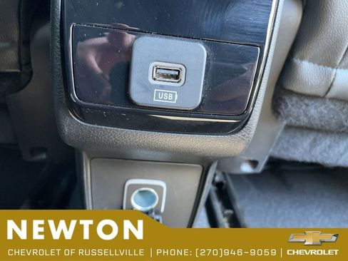 Used 2025 Jeep Compass Latitude AWD/4WD image 36
