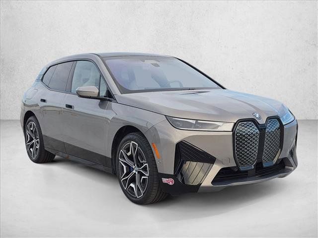 Certified 2024 BMW iX xDrive50 w/ Premium Package AWD/4WD image 3