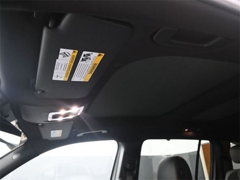 New 2024 Mercedes-Benz GLB 250 image 27