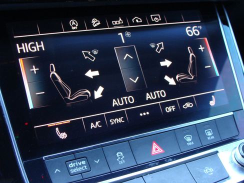 Used 2019 Audi Q8 Premium w/ Convenience Package image 27