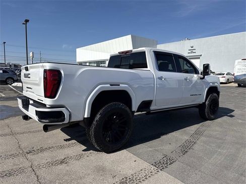 Used 2024 GMC Sierra 2500 Denali Ultimate image 5