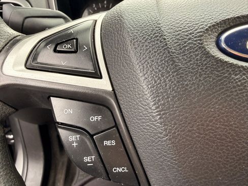 Used 2014 Ford Fusion SE image 21