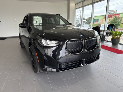 New 2026 BMW X3 xDrive30i w/ Premium Package AWD/4WD image 2