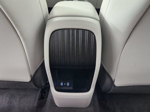 Certified 2025 Hyundai Kona SE AWD/4WD image 17