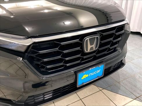 Used 2023 Honda CR-V LX image 30