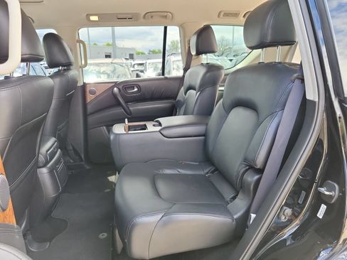 Used 2022 Nissan Armada SL w/ Captain's Chairs Package AWD/4WD image 33