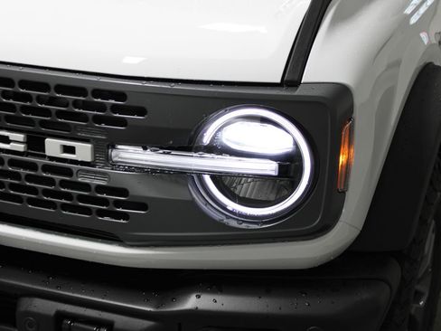 New 2025 Ford Bronco Badlands image 52