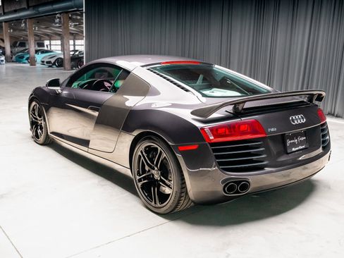 Used 2011 Audi R8 V8 image 37