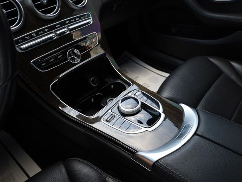 Used 2018 Mercedes-Benz C 300 Sedan image 13