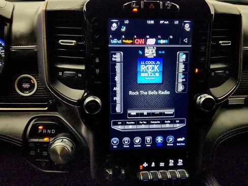 Used 2020 RAM 1500 Limited w/ Black Appearance Package AWD/4WD image 18