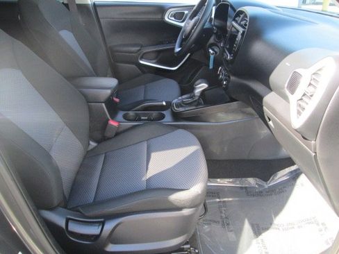 Used 2023 Kia Soul LX w/ Option Group 015 image 14