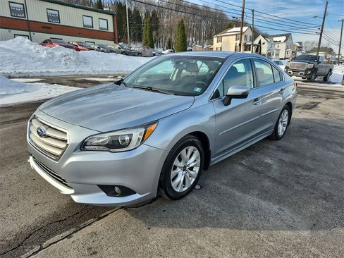 Used 2017 Subaru Legacy 2.5i Premium image 11