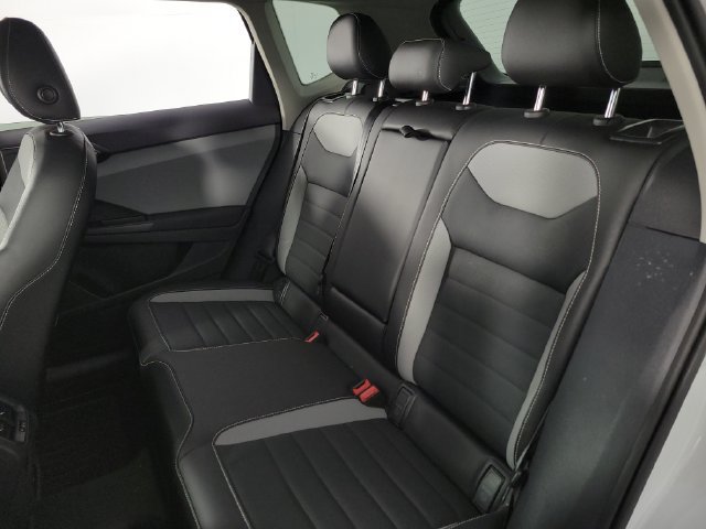 Used 2023 Volkswagen Taos SEL AWD/4WD image 16
