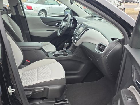 Certified 2021 Chevrolet Equinox LS image 21